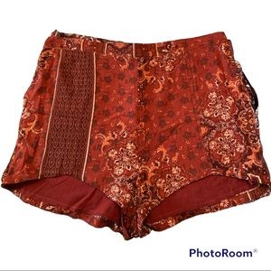 Kendall & Kylie Maroon/Rust color Boho Shorts SzM